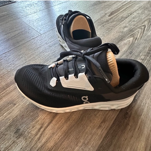 On Cloudstratus 3 New shoes Black/Frost - Picture 1 of 4